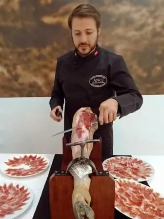 Cortador de jamn en Madrid